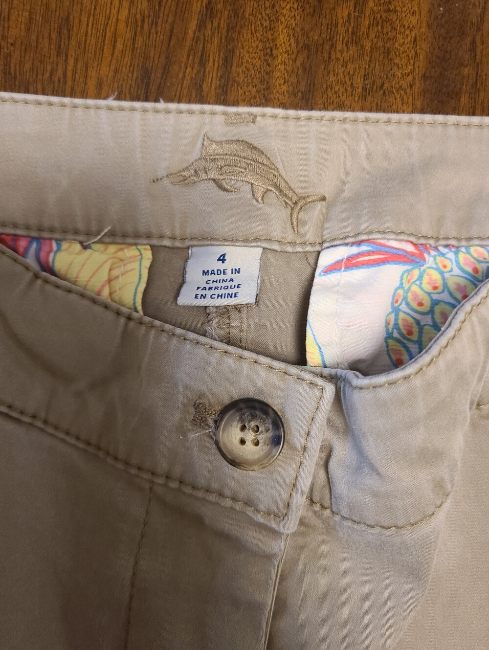 Tommy Bahama Khaki Chino Shorts Size 4 - Picture 4 of 4